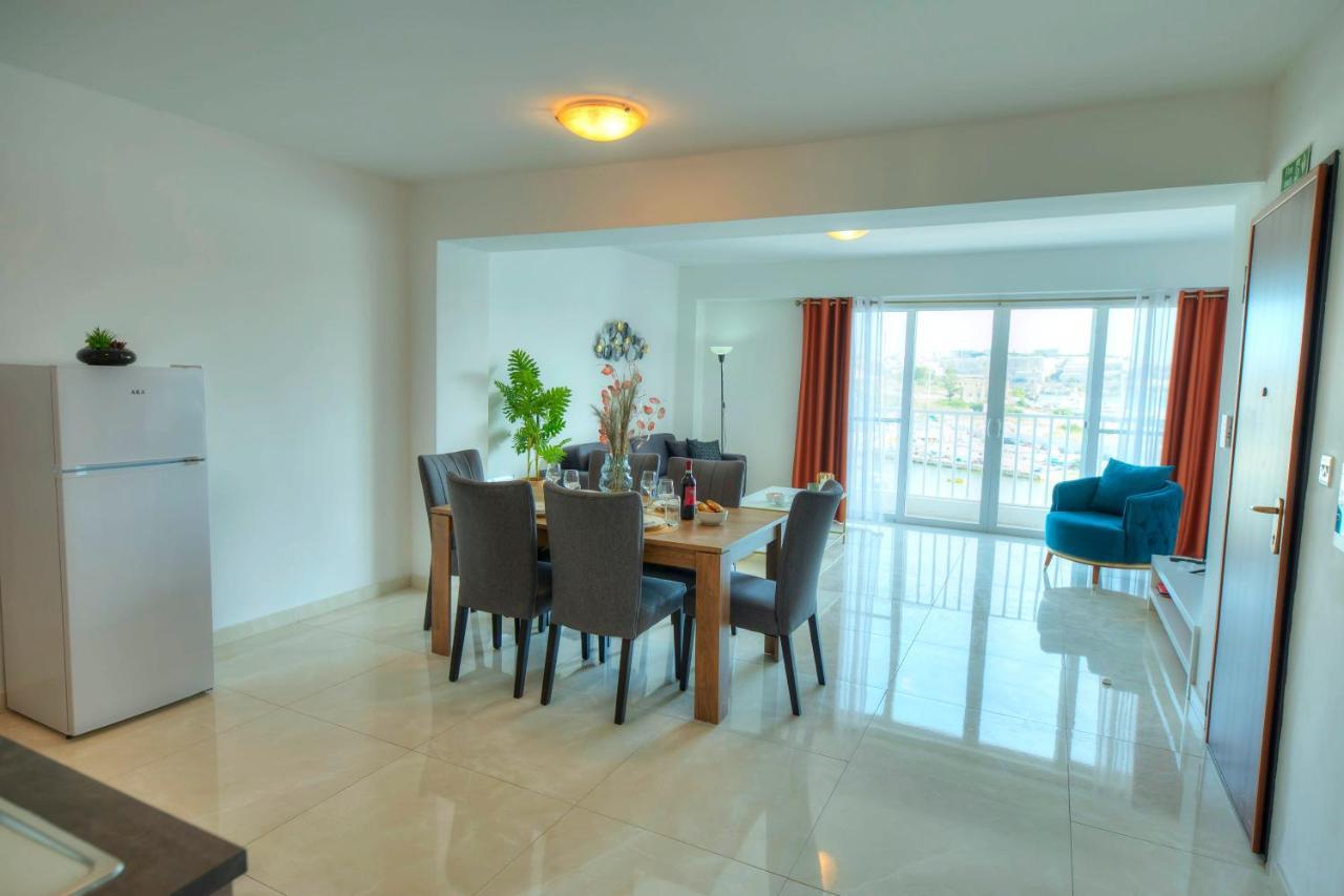 Seafront Beautifully Furnished 2 Bedrooms Gogzr-3 Gzira Экстерьер фото