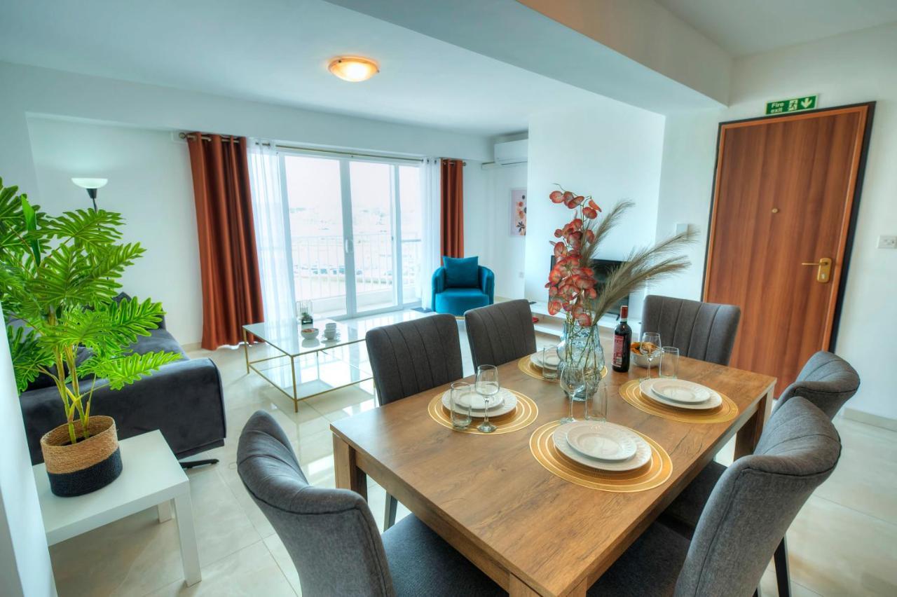 Seafront Beautifully Furnished 2 Bedrooms Gogzr-3 Gzira Экстерьер фото